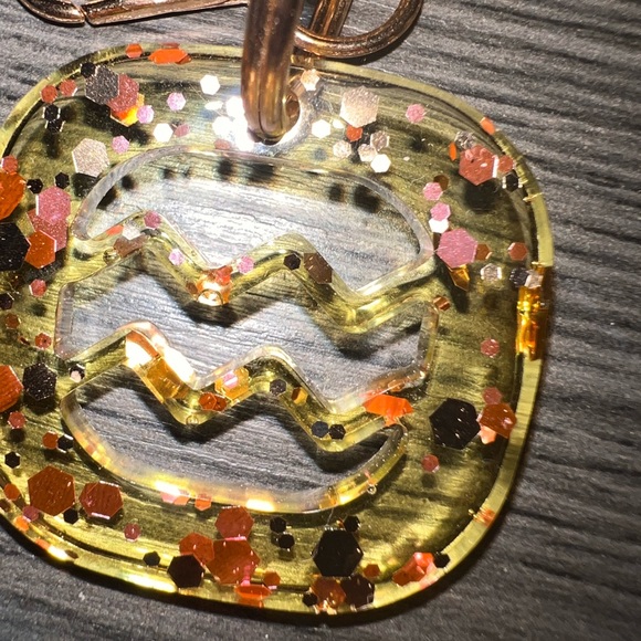 Keychain - Picture 10 of 12